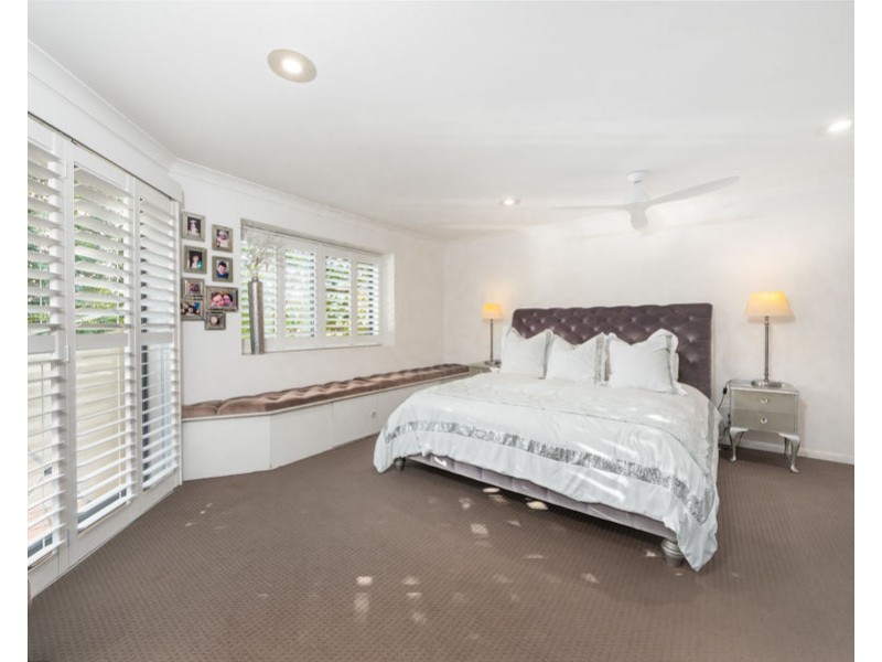 134/125 Santa Cruz Boulevard, Clear Island Waters QLD 4226