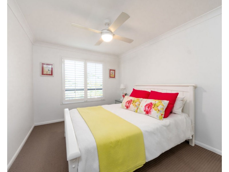 134/125 Santa Cruz Boulevard, Clear Island Waters QLD 4226