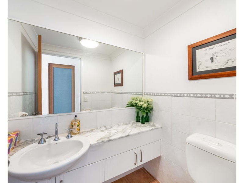 134/125 Santa Cruz Boulevard, Clear Island Waters QLD 4226