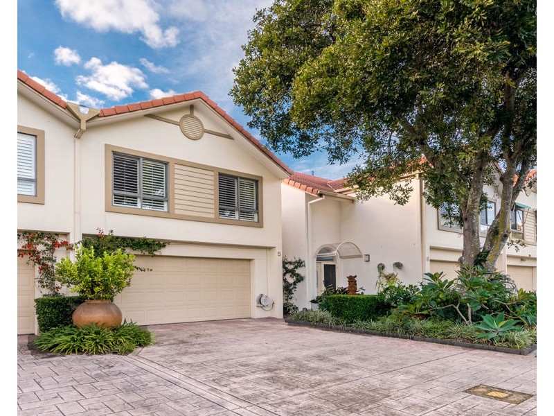 134/125 Santa Cruz Boulevard, Clear Island Waters QLD 4226