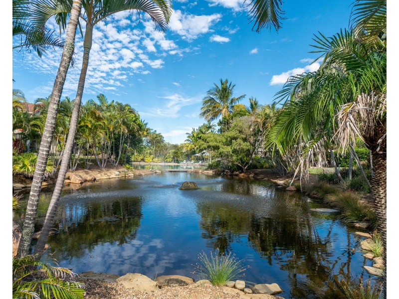 134/125 Santa Cruz Boulevard, Clear Island Waters QLD 4226