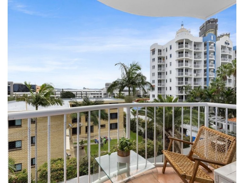 1038/2623 Gold Coast Highway, Broadbeach QLD 4218