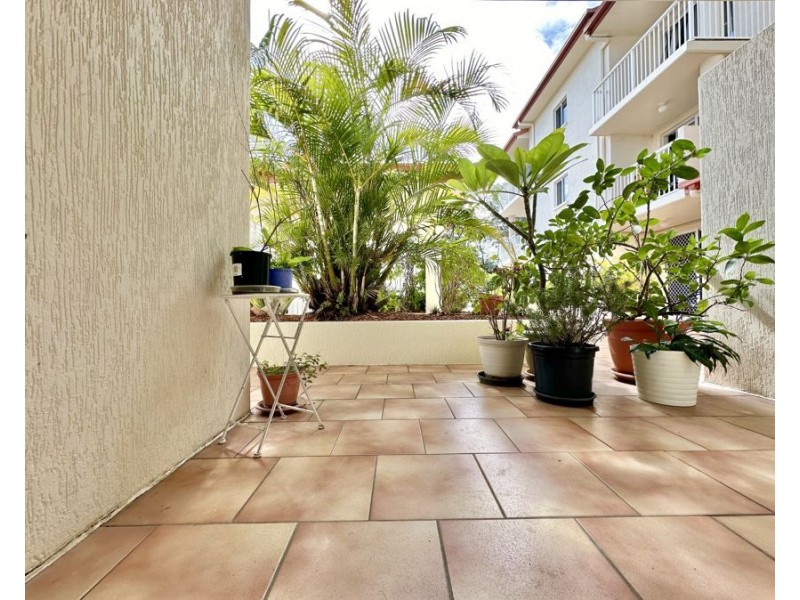 2/3-5 Anembo Street, Surfers Paradise QLD 4217