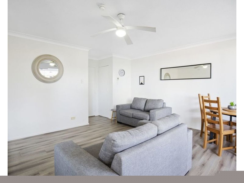 402/8 Albert Avenue, Broadbeach QLD 4218