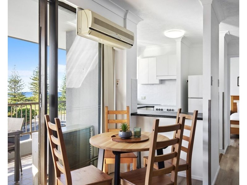 402/8 Albert Avenue, Broadbeach QLD 4218