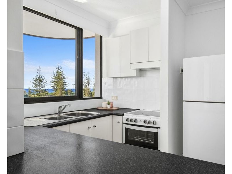 402/8 Albert Avenue, Broadbeach QLD 4218