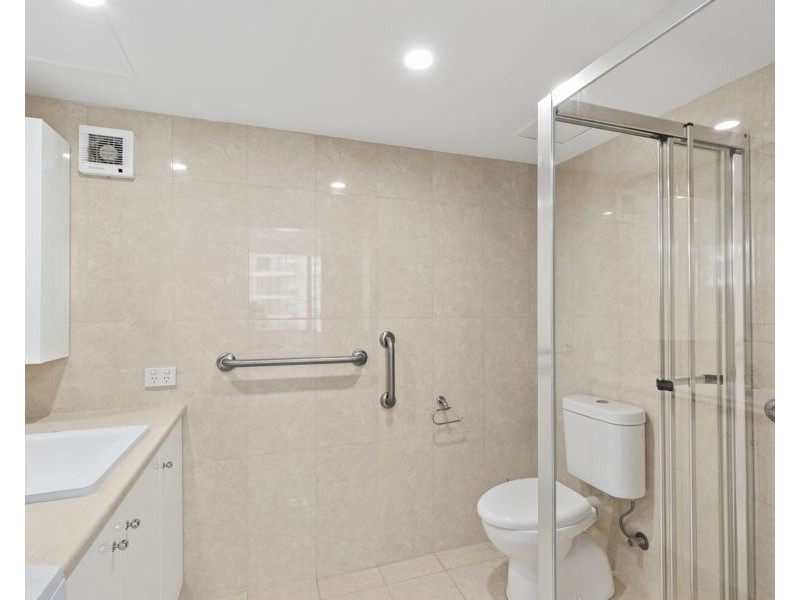 402/8 Albert Avenue, Broadbeach QLD 4218