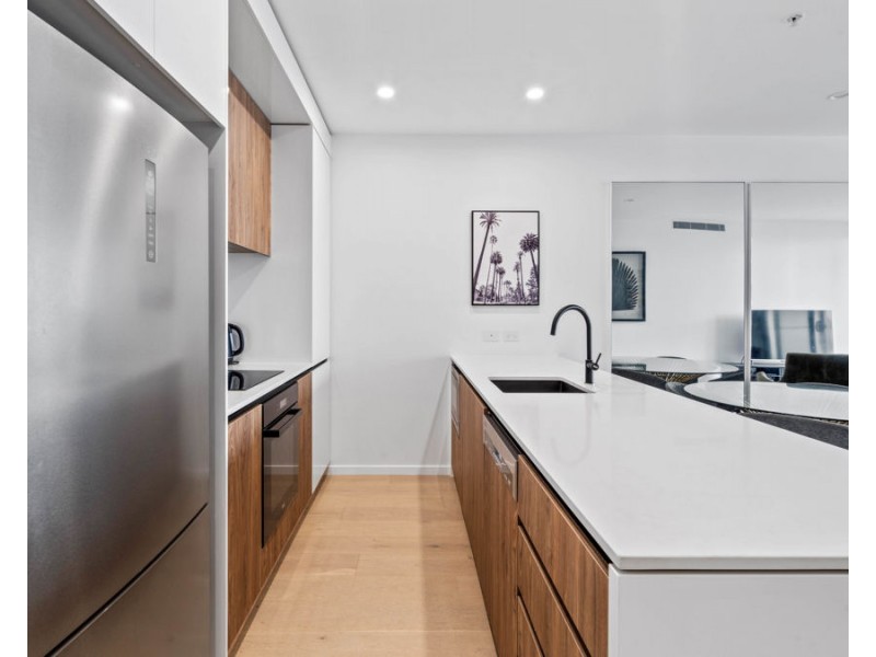 45/14 Elizabeth Avenue, Broadbeach QLD 4218