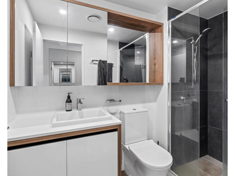 45/14 Elizabeth Avenue, Broadbeach QLD 4218
