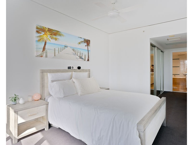 604/22 Surf Parade, Broadbeach QLD 4218