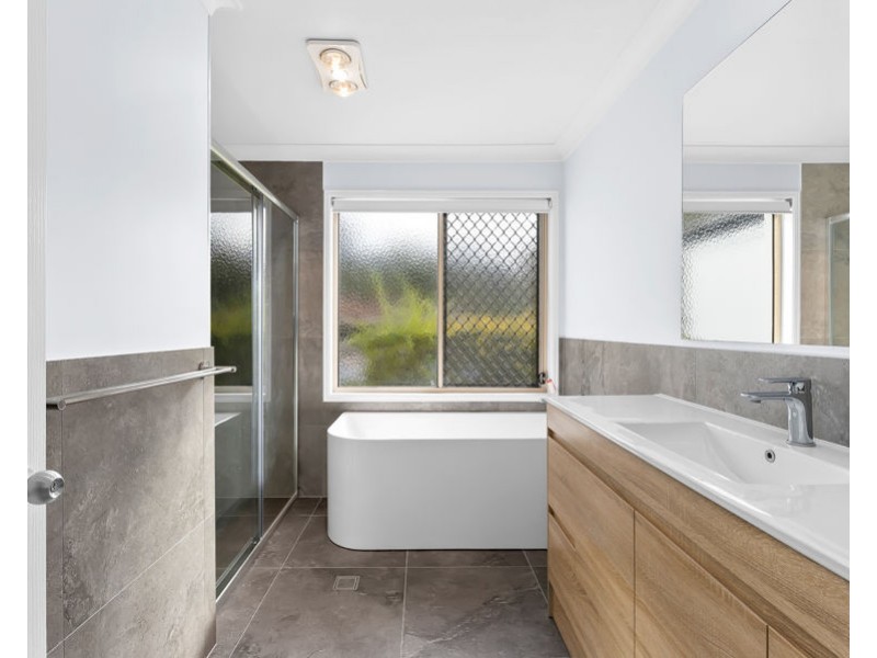 13 Rosegum Drive, Molendinar QLD 4214