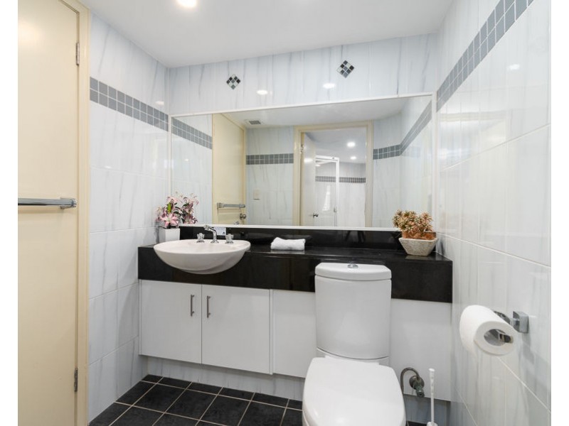 53/15 Victoria Avenue, Broadbeach QLD 4218