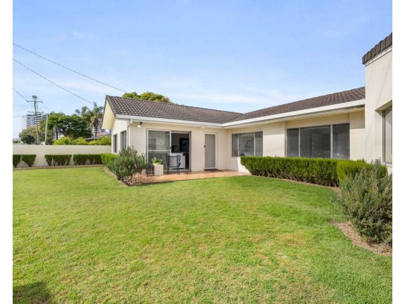 74 Monaco Street, Broadbeach Waters QLD 4218