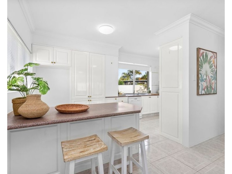 74 Monaco Street, Broadbeach Waters QLD 4218
