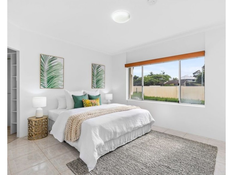 74 Monaco Street, Broadbeach Waters QLD 4218