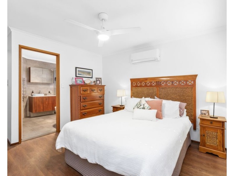 2/14 Riviera Road, Miami QLD 4220