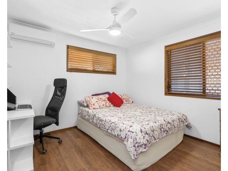 2/14 Riviera Road, Miami QLD 4220