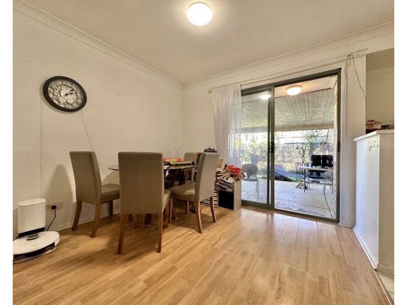 30/18 Batchworth Road, Molendinar QLD 4214