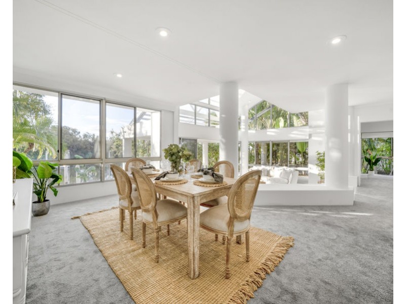 67/125 Santa Cruz Boulevard, Clear Island Waters QLD 4226