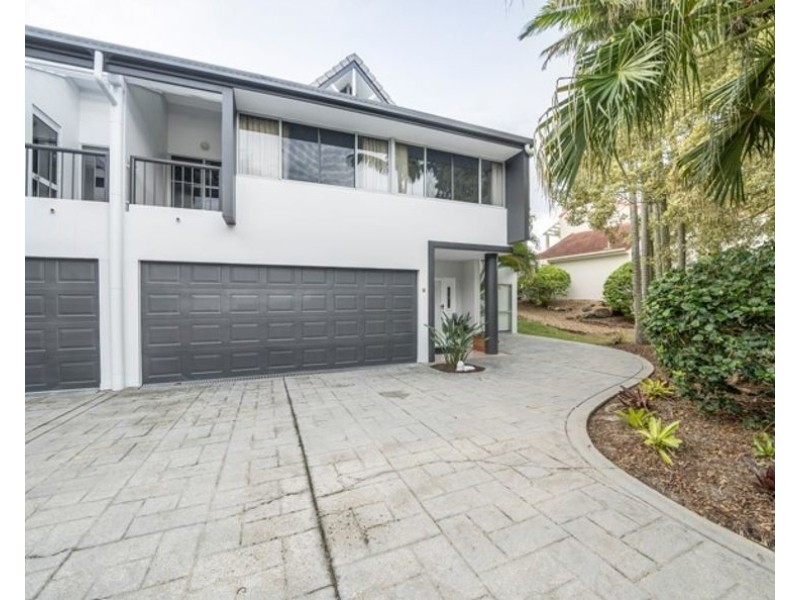 67/125 Santa Cruz Boulevard, Clear Island Waters QLD 4226