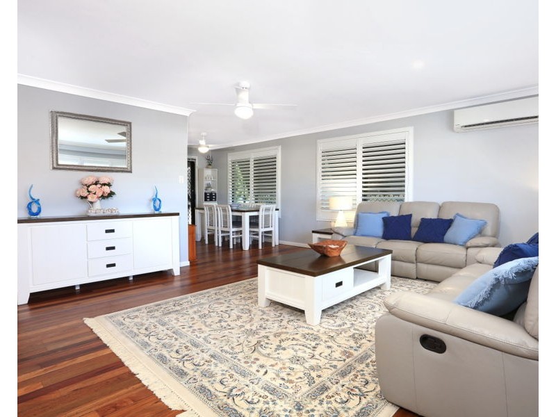 12 Echlin Street, Labrador QLD 4215