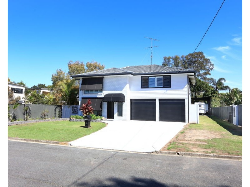 12 Echlin Street, Labrador QLD 4215