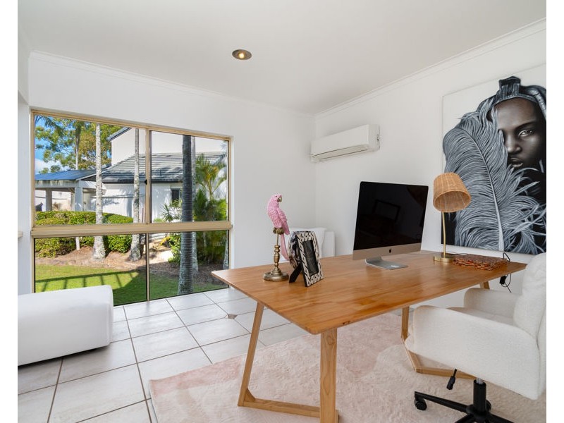 68/125 Santa Cruz Boulevard, Clear Island Waters QLD 4226