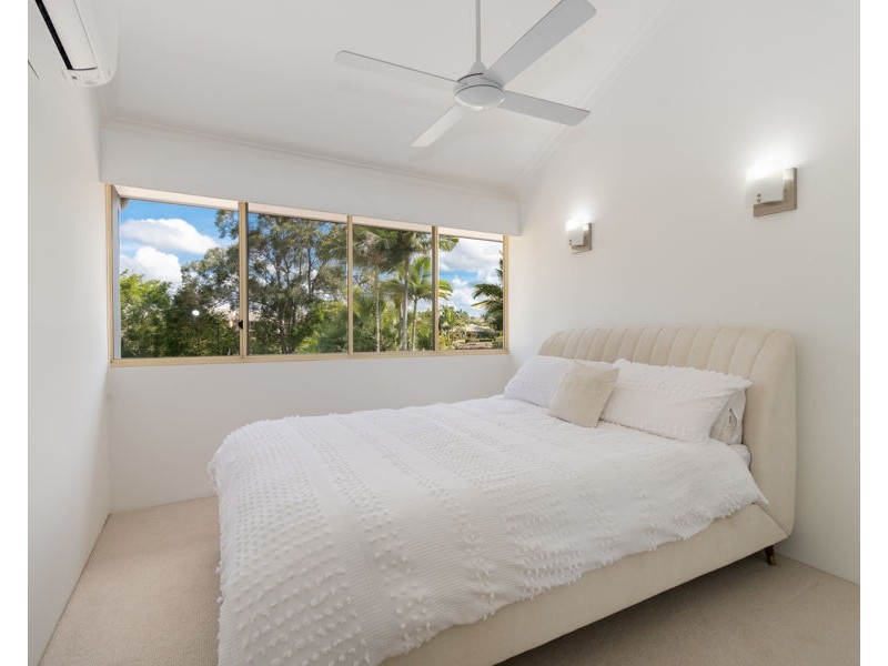 68/125 Santa Cruz Boulevard, Clear Island Waters QLD 4226