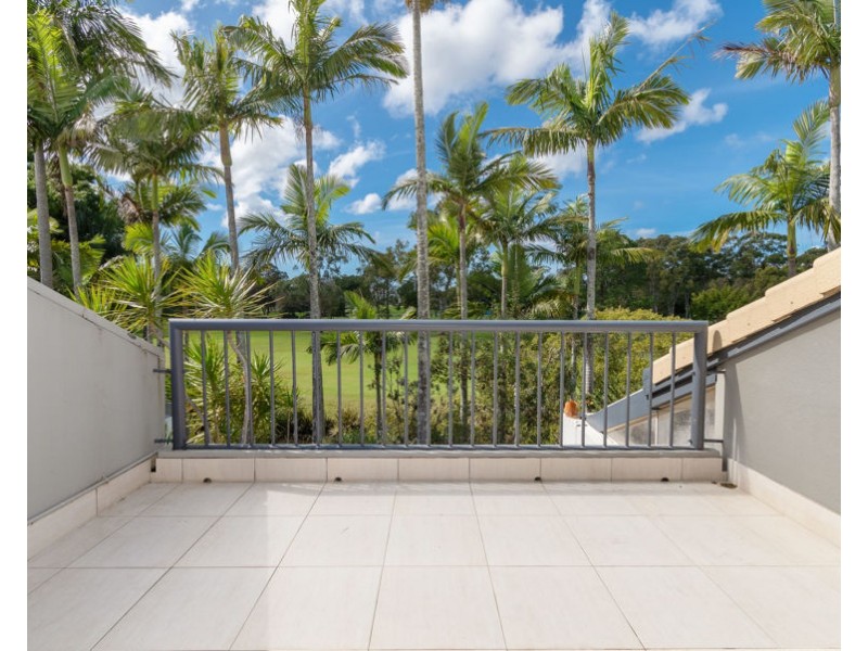 68/125 Santa Cruz Boulevard, Clear Island Waters QLD 4226