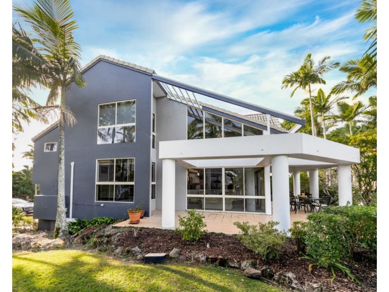68/125 Santa Cruz Boulevard, Clear Island Waters QLD 4226