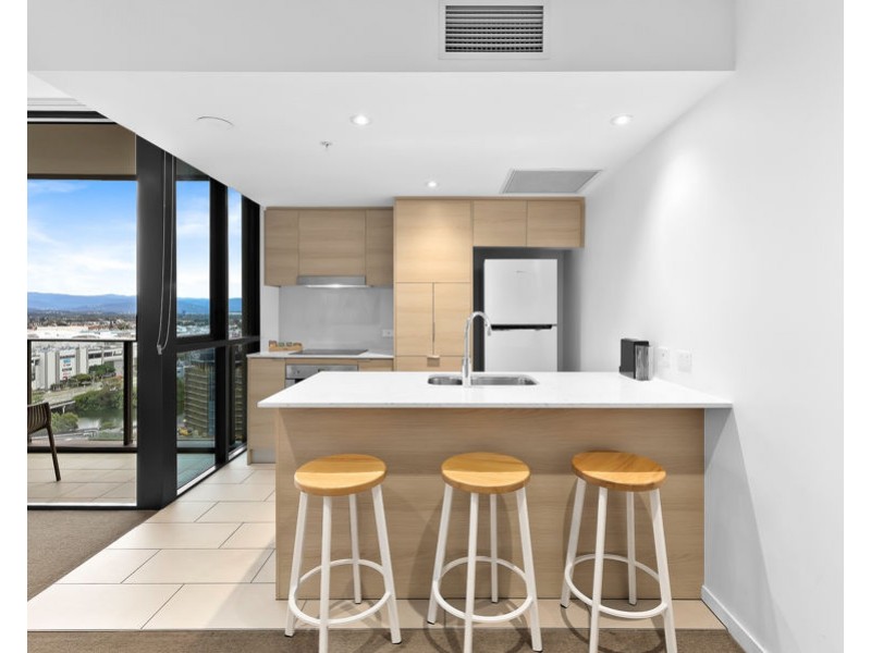 1607/2663 Gold Coast Highway, Broadbeach QLD 4218