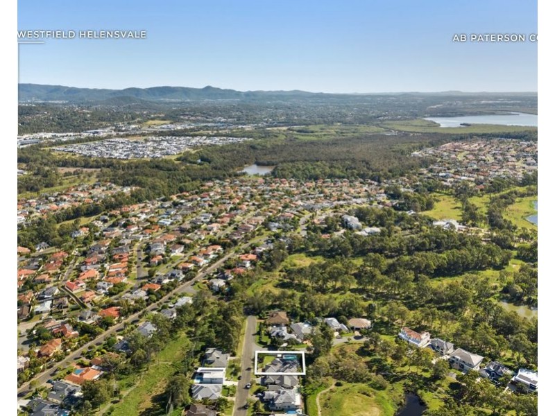 1 Jarvis Place, Arundel QLD 4214