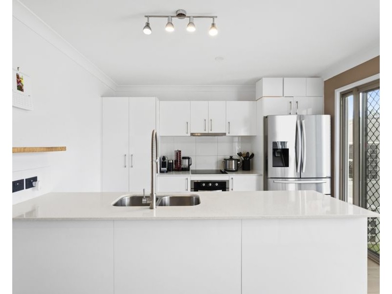 2/40-48 Macadie Way, Merrimac QLD 4226