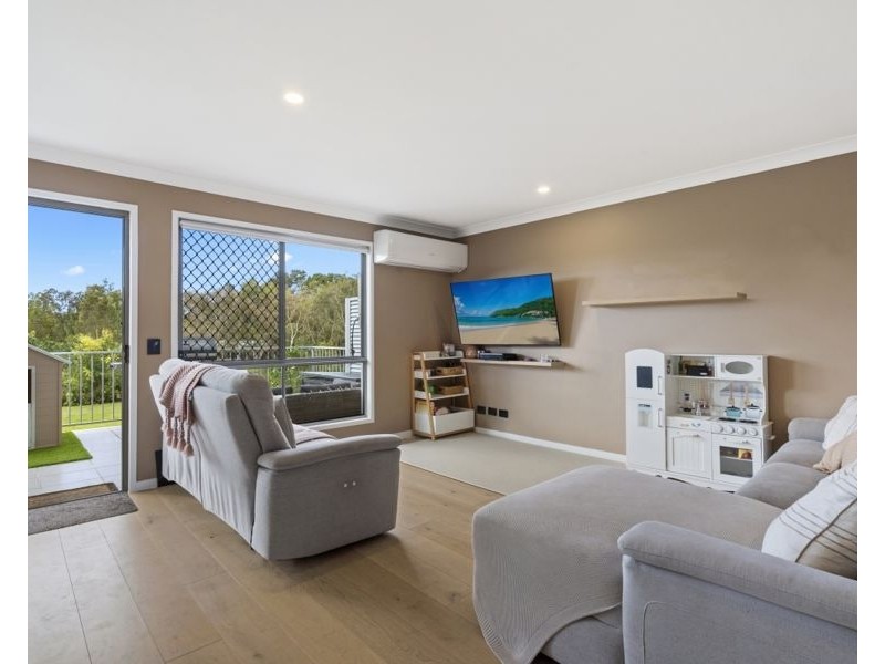 2/40-48 Macadie Way, Merrimac QLD 4226