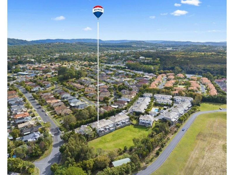2/40-48 Macadie Way, Merrimac QLD 4226