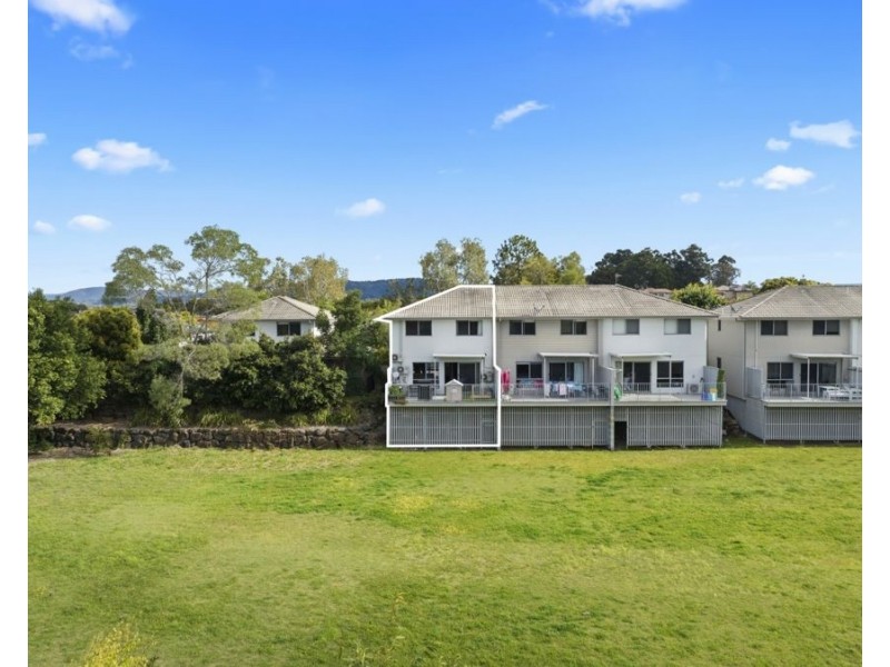 2/40-48 Macadie Way, Merrimac QLD 4226