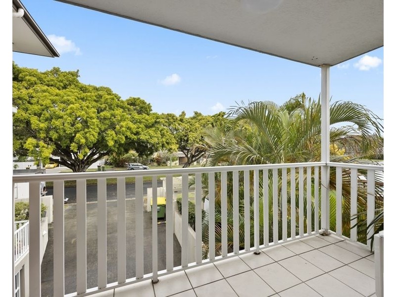 7/27 Walton Street, Southport QLD 4215