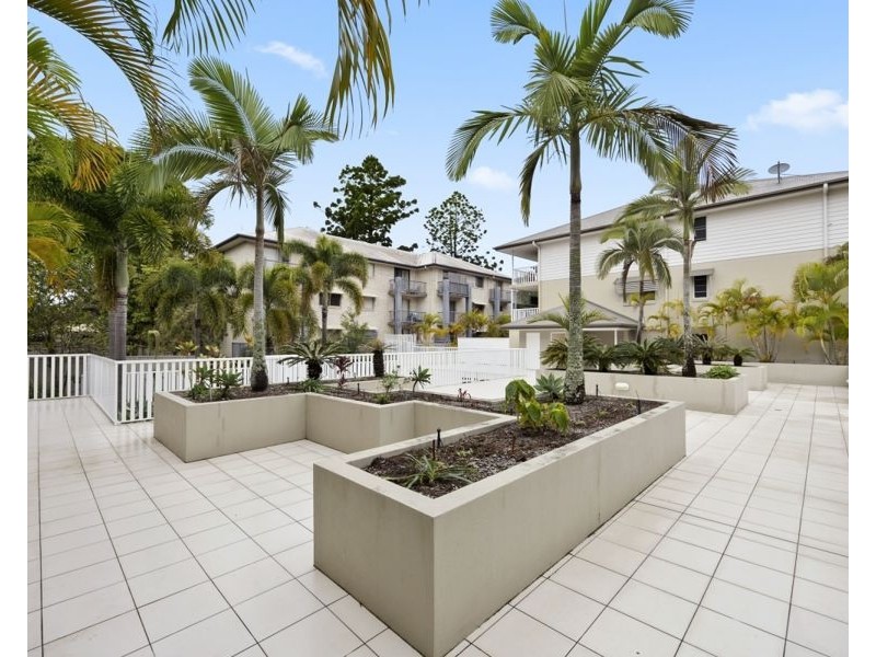 7/27 Walton Street, Southport QLD 4215