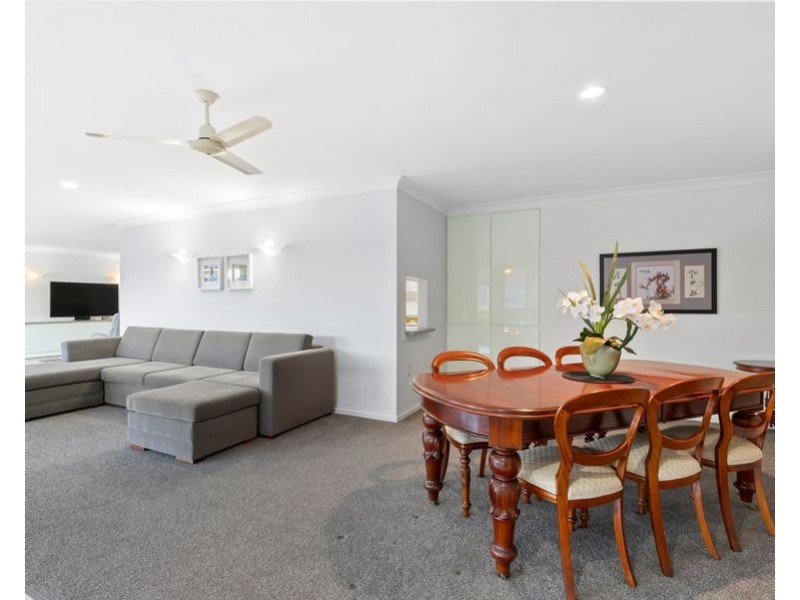 5 Camberwell Circuit, Robina QLD 4226