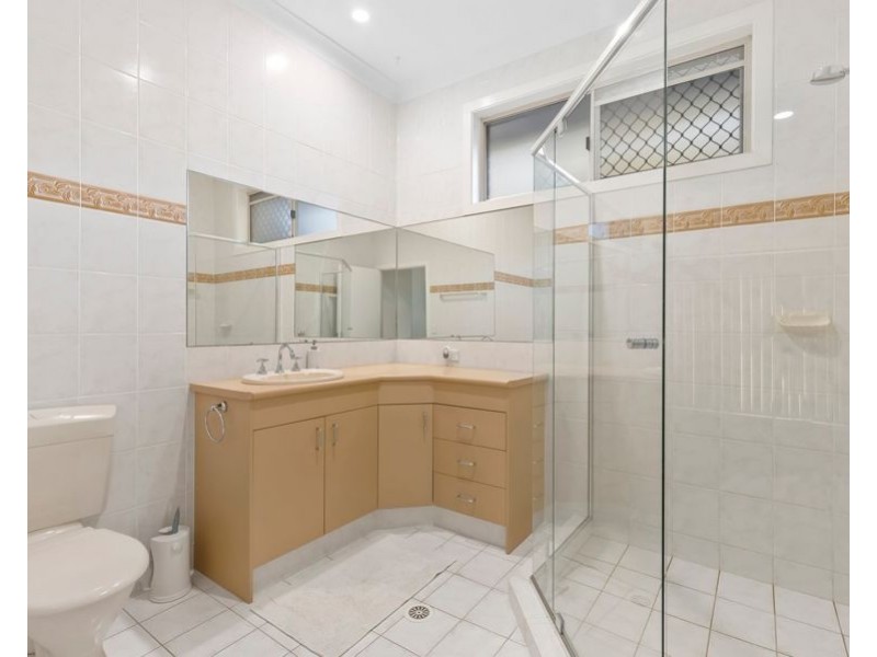 5 Camberwell Circuit, Robina QLD 4226