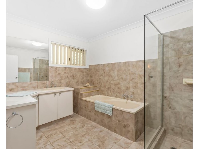 5 Camberwell Circuit, Robina QLD 4226
