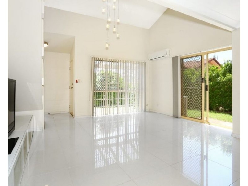 20/2 Doyalson Place, Helensvale QLD 4212