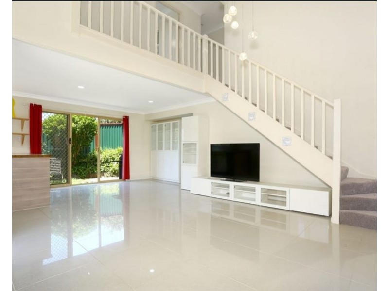 20/2 Doyalson Place, Helensvale QLD 4212