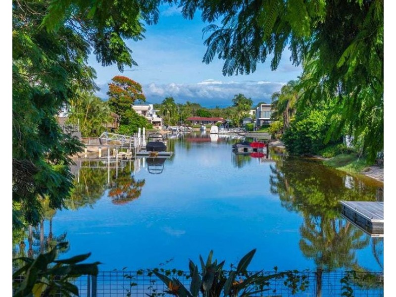19 Rio Vista Boulevard, Broadbeach Waters QLD 4218