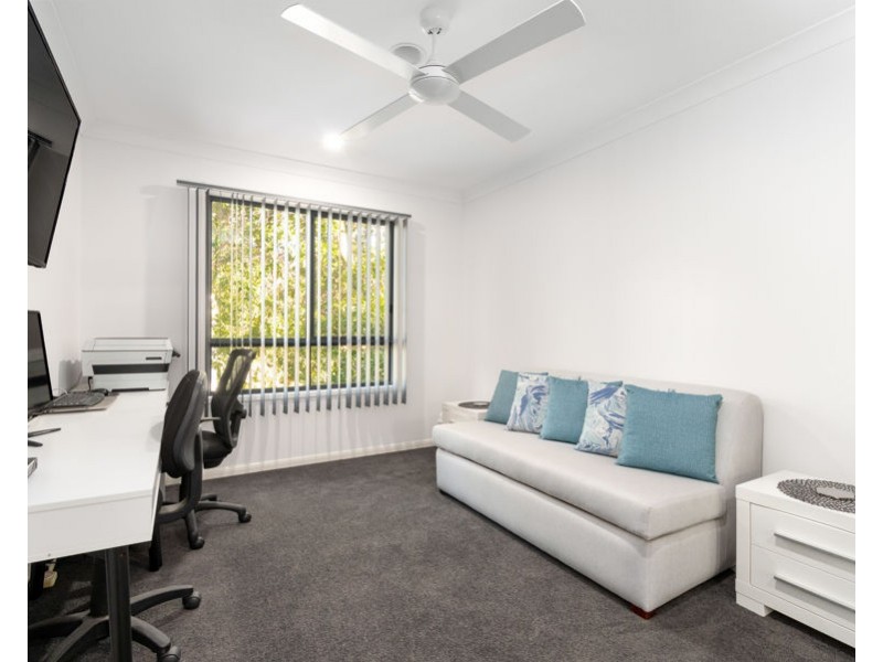 143/125 Santa Cruz Boulevard, Clear Island Waters QLD 4226