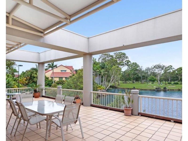 143/125 Santa Cruz Boulevard, Clear Island Waters QLD 4226