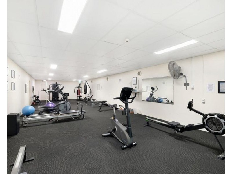 143/125 Santa Cruz Boulevard, Clear Island Waters QLD 4226