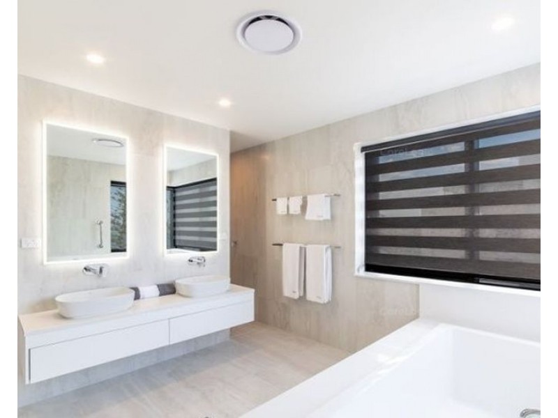 502 Marine Parade, Biggera Waters QLD 4216