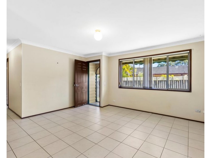 19 Theodore Place, Molendinar QLD 4214