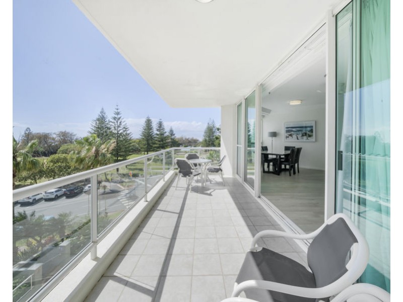 12/177 Old Burleigh Road, Broadbeach QLD 4218